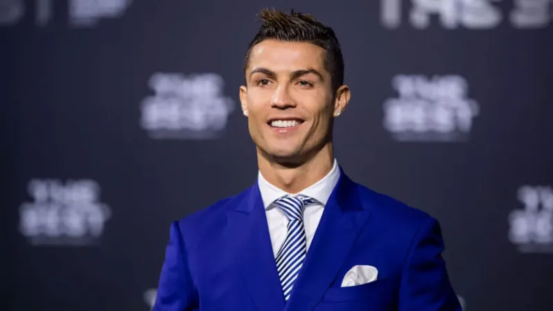 Cristiano Ronaldo - Biểu Tượng Vẻ Đẹp Lịch Lãm